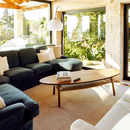 Дом отдыха Bosque De Xaras, Casa Completa Con Encanto Cerca De Playa De Lapaman Марин